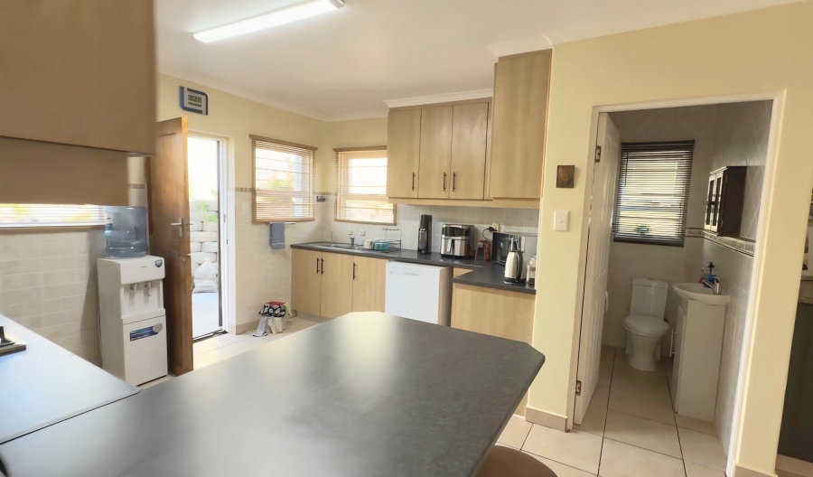 3 Bedroom Property for Sale in Dana Bay Western Cape